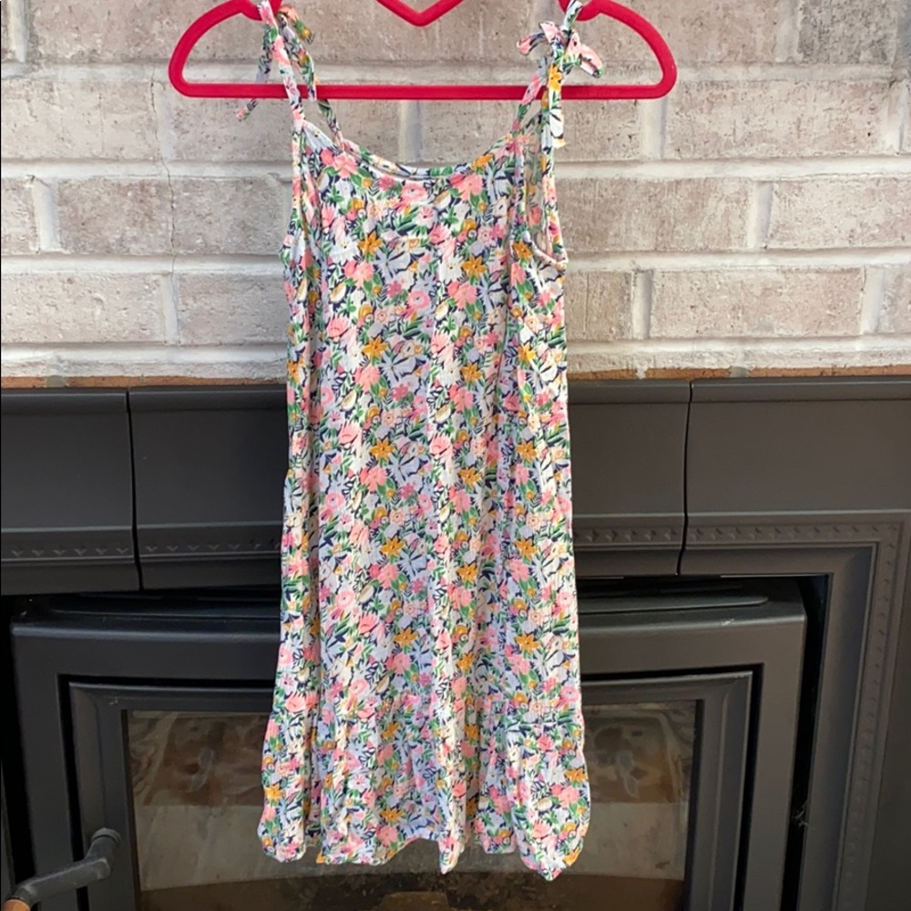 Perfect for summer days floral sundress- Girls 10